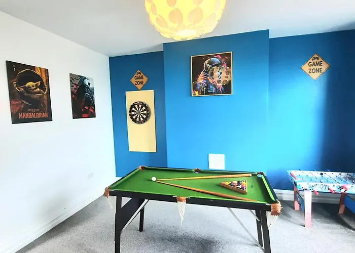 Home In Woodhouse, Leeds,Free 4 Car Parking,Free Wifi